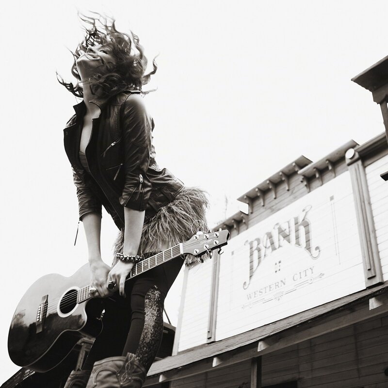 LENYA: Návrat k sobě